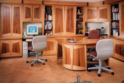 Custom Office, feature, by Ray Kelso